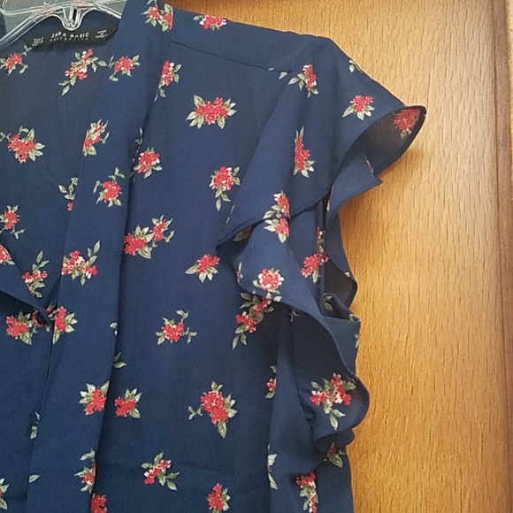 Zara Basic Blue Floral Button Down Blouse size M - Picture 3 of 8